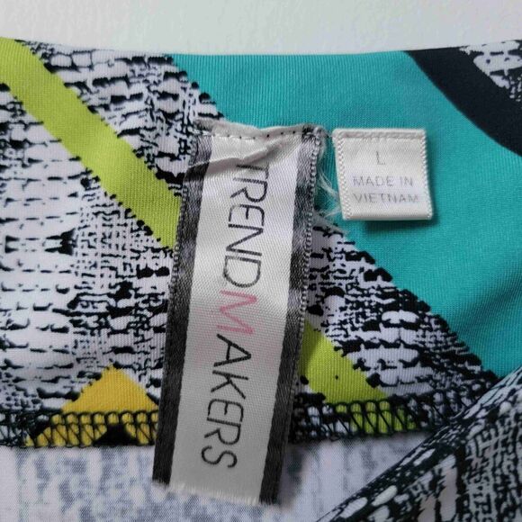 TREND MAKERS Multicolor Geometric Long Bell Sleeve Shift Dress Knee Length Large - Picture 3 of 7